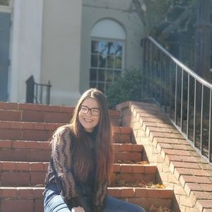 Meet your Posher, Amber